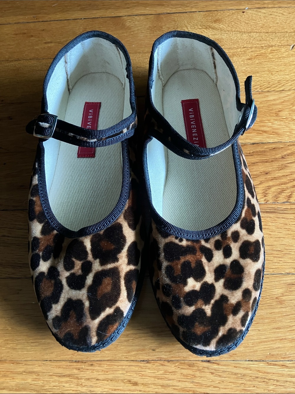 Vibi Venezia Leopard Print Mary Jane Shoes EU 37